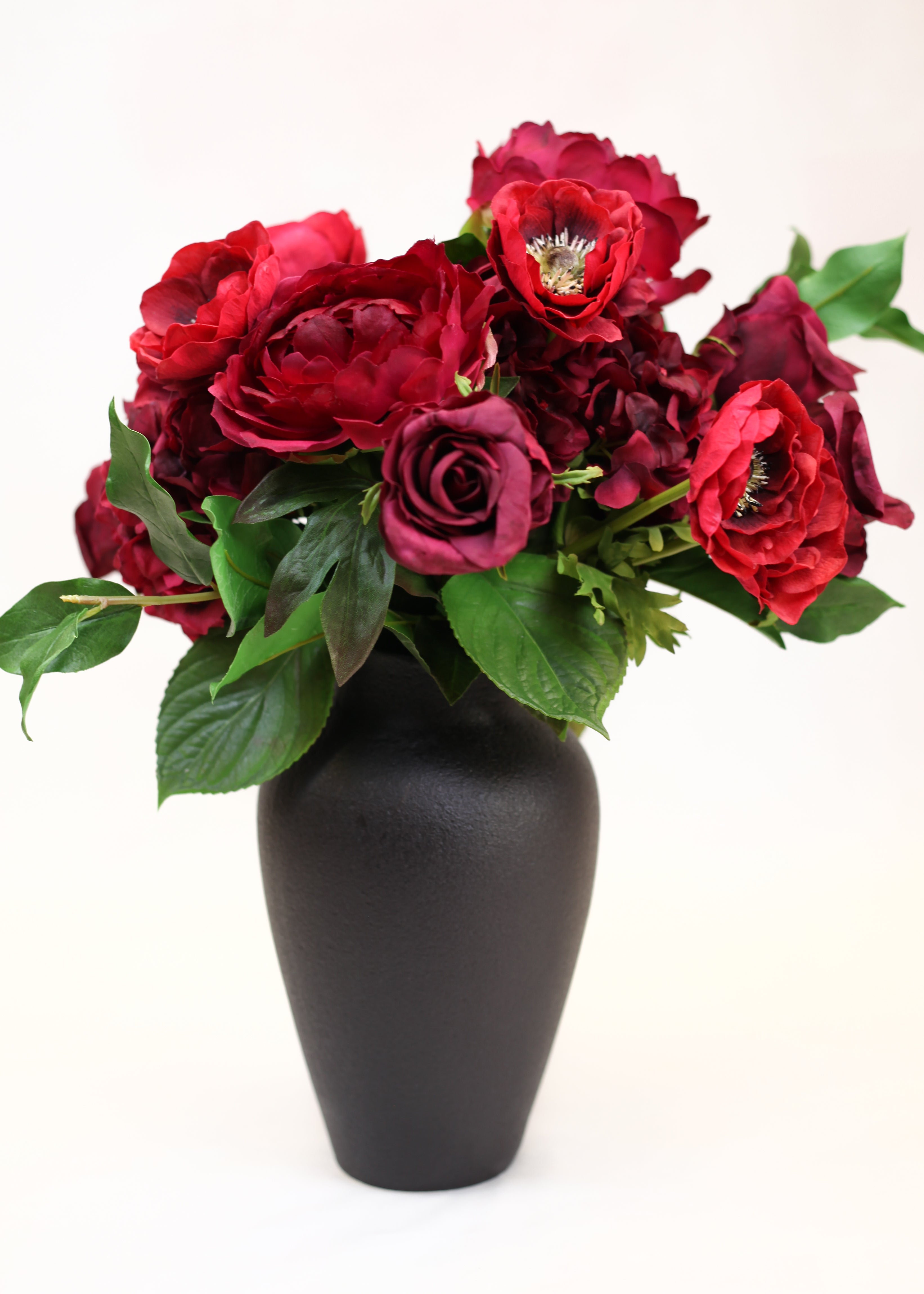 The Holy Hostess Amour Bouquet, Luxe