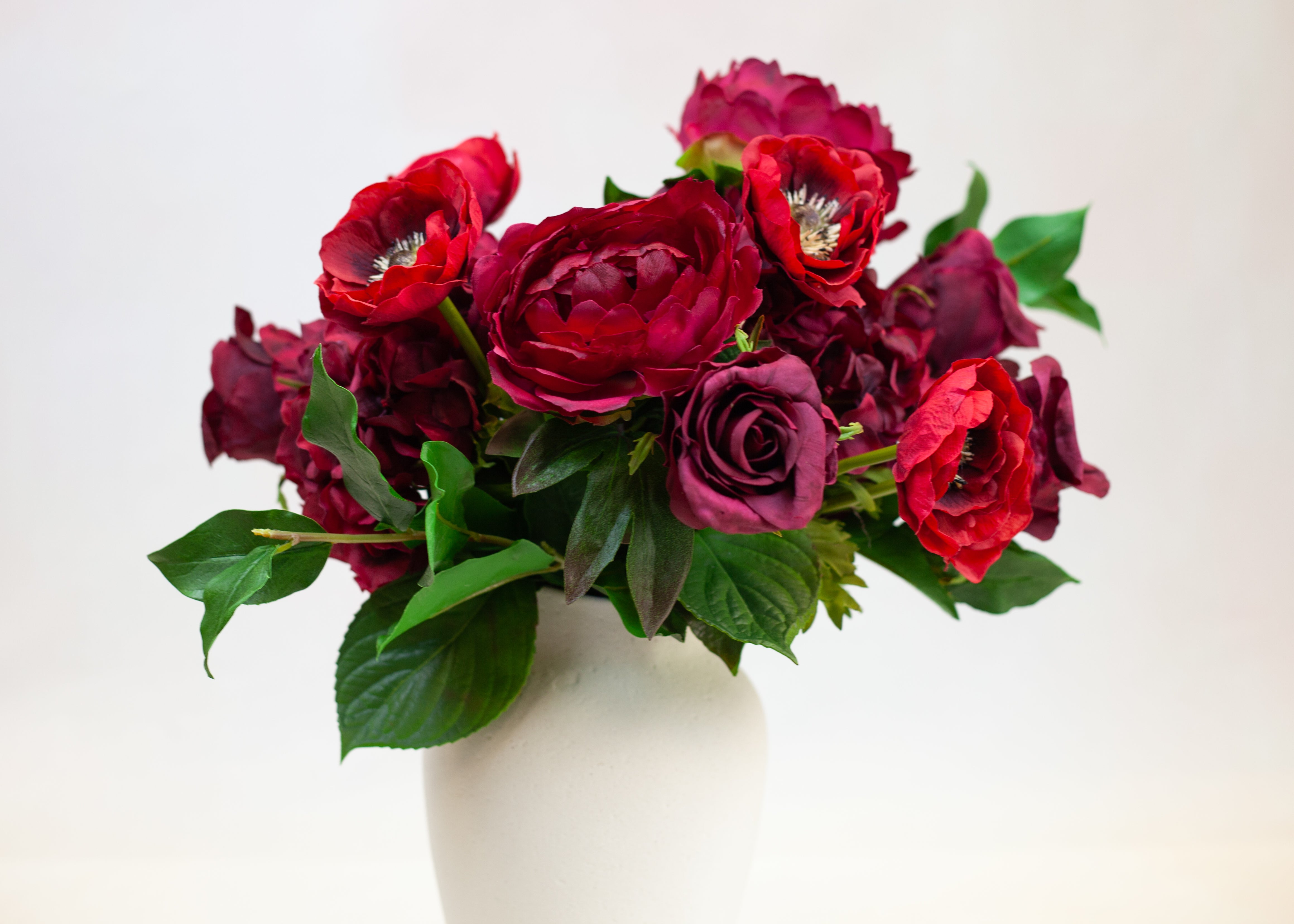 The Holy Hostess Amour Bouquet, Luxe