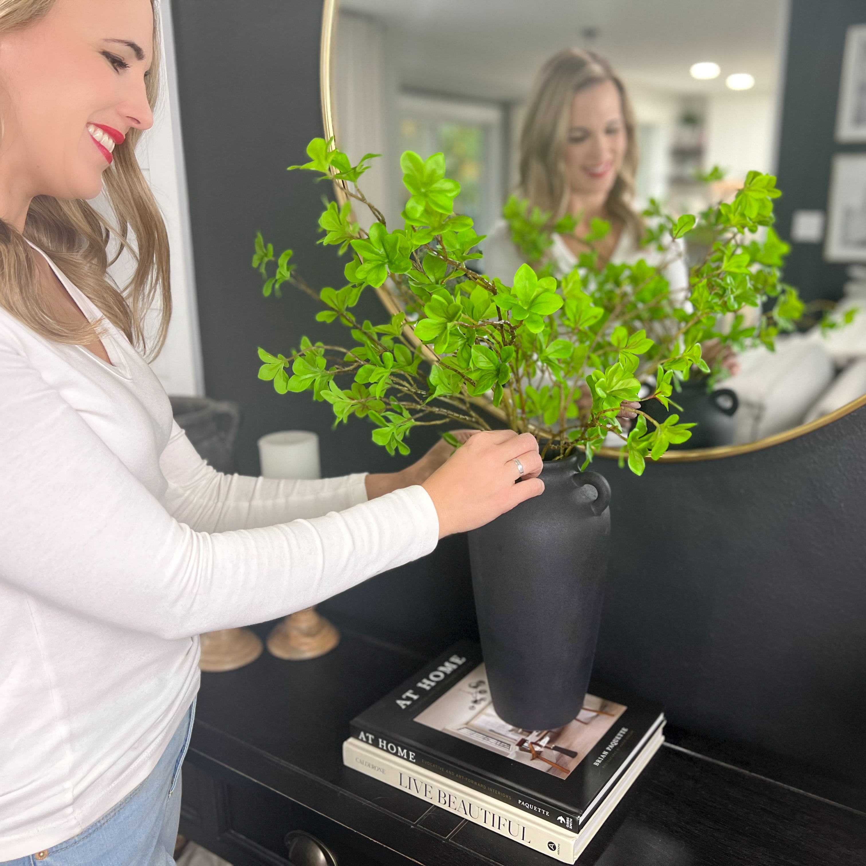 Vintage Oasis Laurel and Vine 