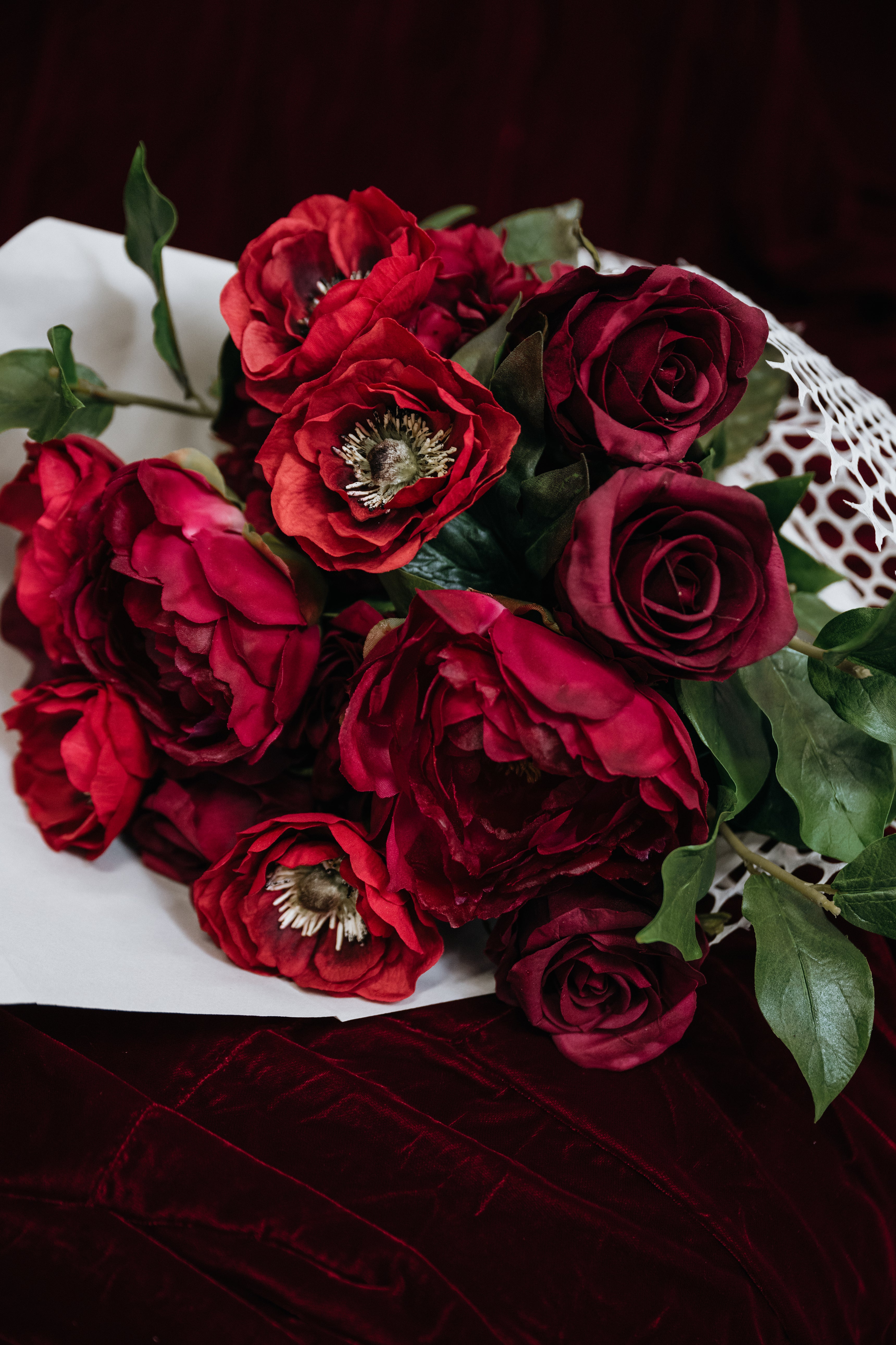 The Holy Hostess Amour Bouquet, Luxe