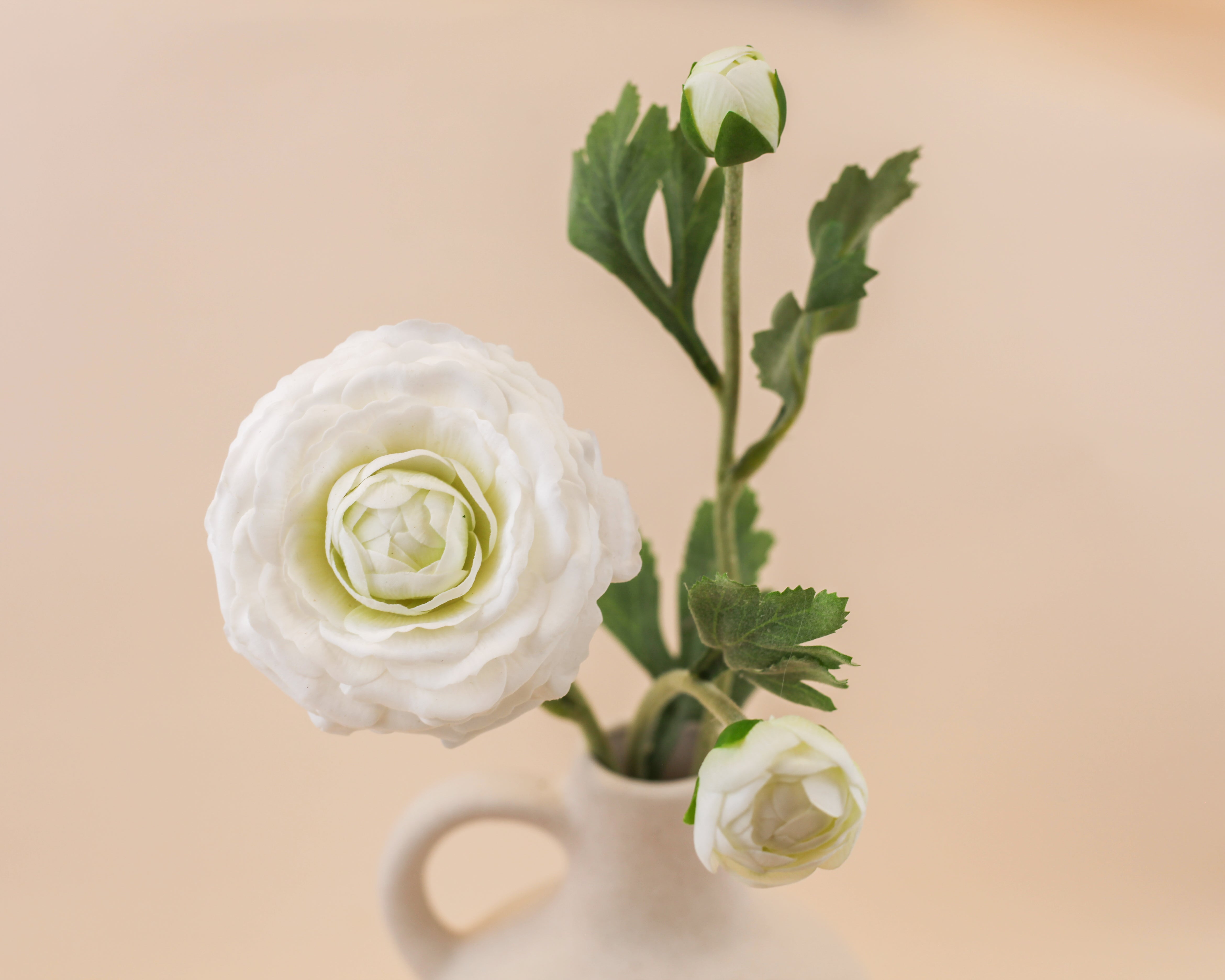 Real Touch Ranunculus - White 18"