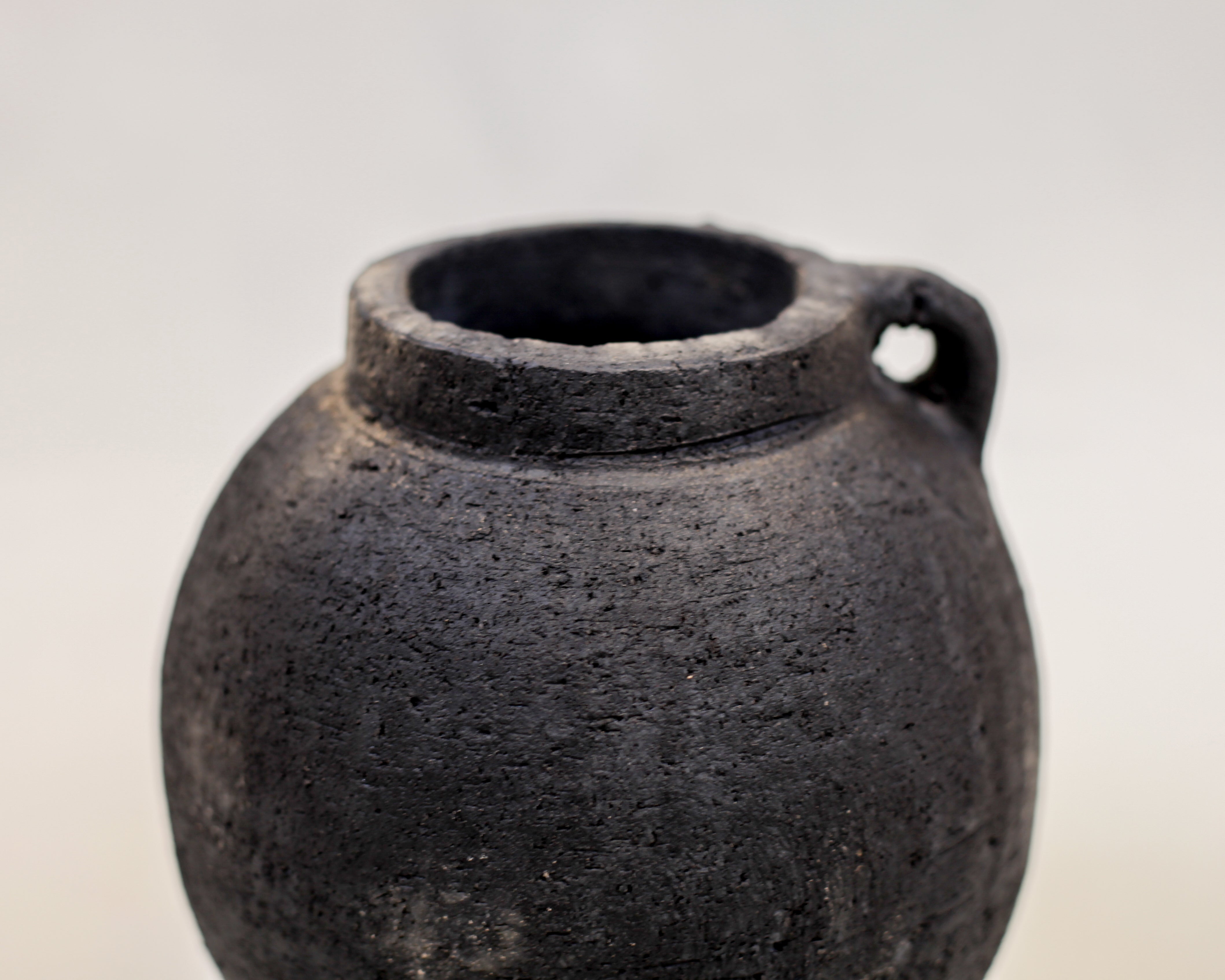 Luna Black Ceramic Abstract Vase (7")