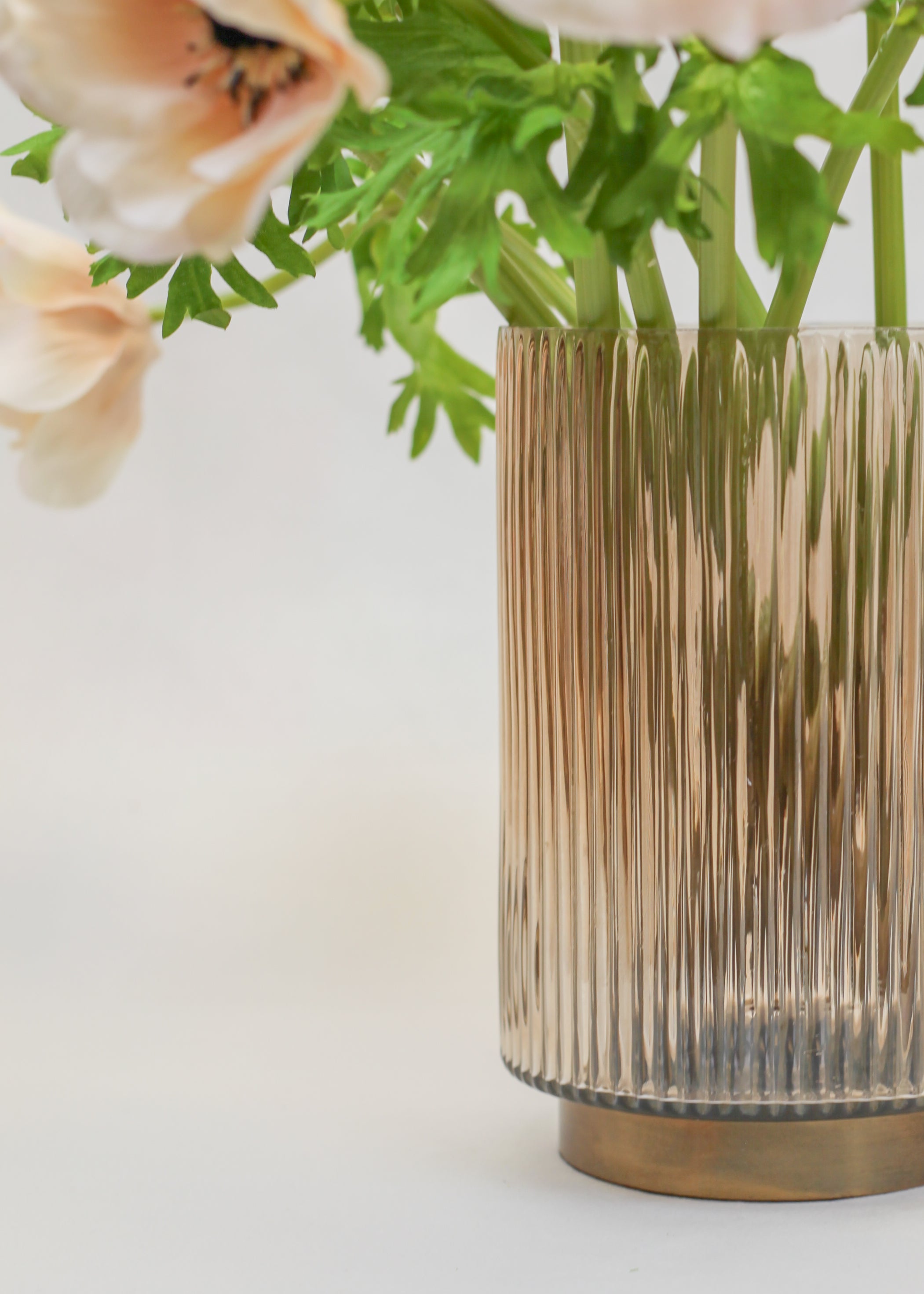 Ribbed Sand Glass Vase (8.5")