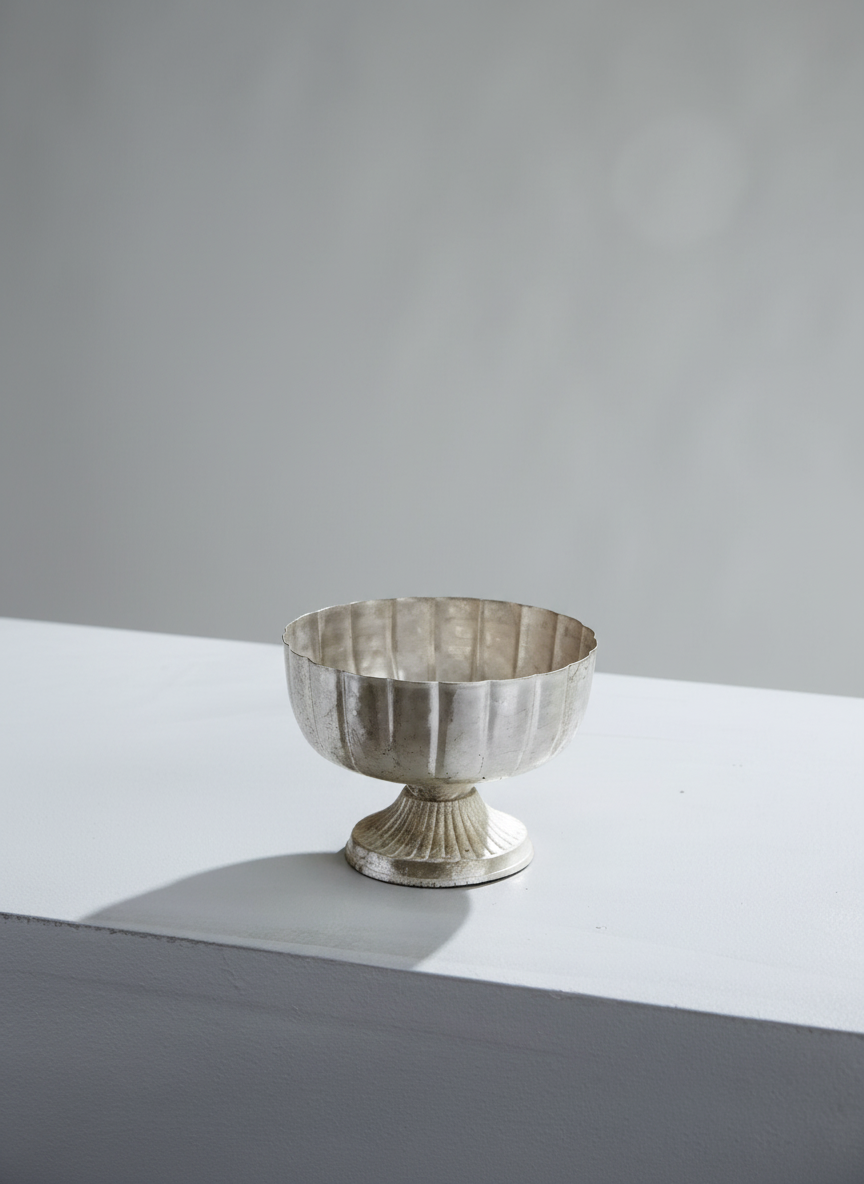 Champagne Doré Compote Vase