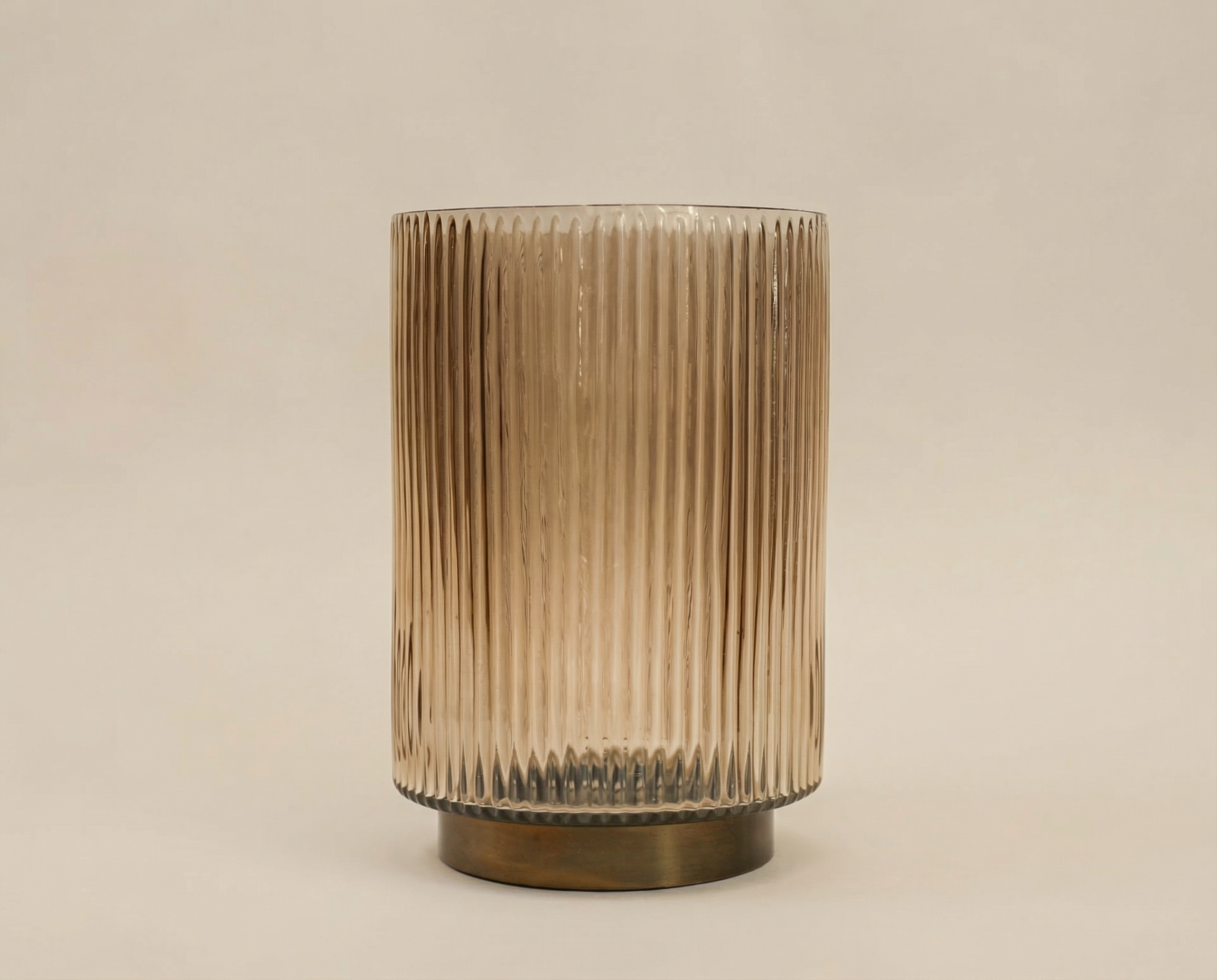 Ribbed Sand Glass Vase (8.5")